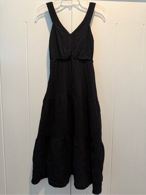 Steve Madden Black Sleeveless V-Neck Tiered Maxi Dress